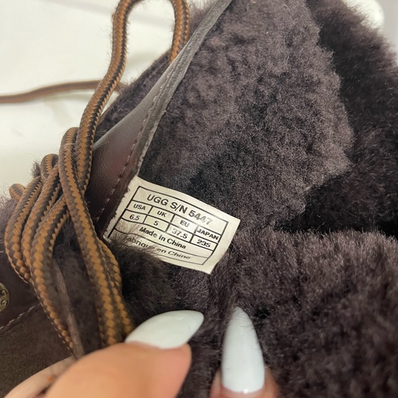 UGG Australia  Adirondack II Tall Snow boots - Picture 11 of 11